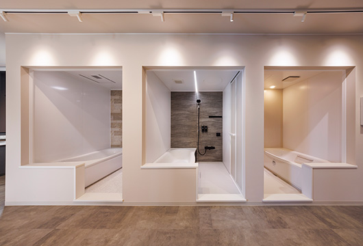 人気の高いシステムバスを展示しています