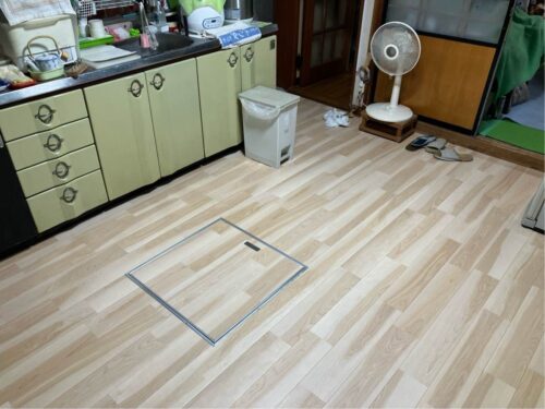 静岡市でキッチンの床補修工事