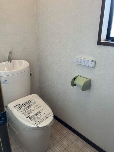 静岡市でにじいろリフォームのトイレ交換工事